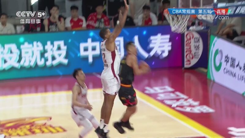 [CCTV全场集锦]🏀深圳末节11-0力克山西 特奎维恩·史密斯27+7 卢鹏羽18分